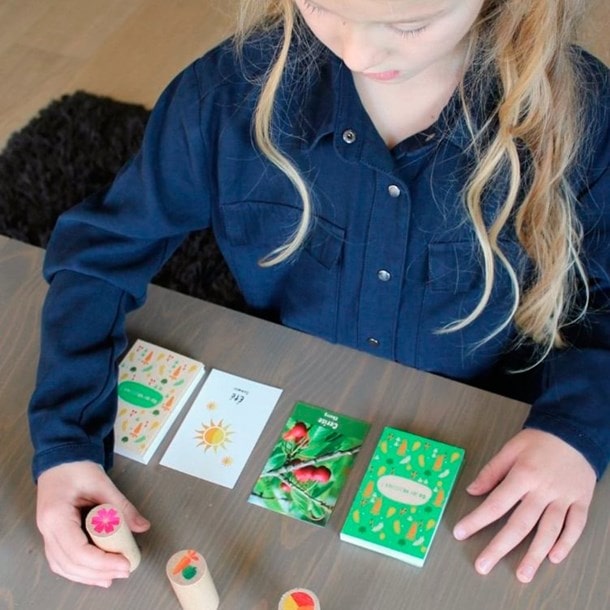 Sloli - Go plants game